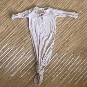 POSH PEANUT BUTTON KNOTTED GOWN